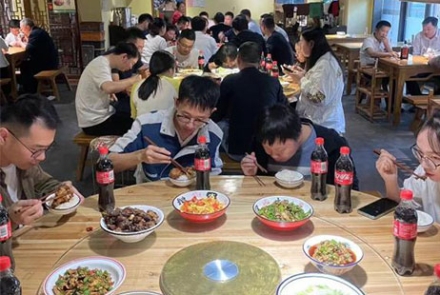 “1024”程序員節快樂，致創造不凡的你