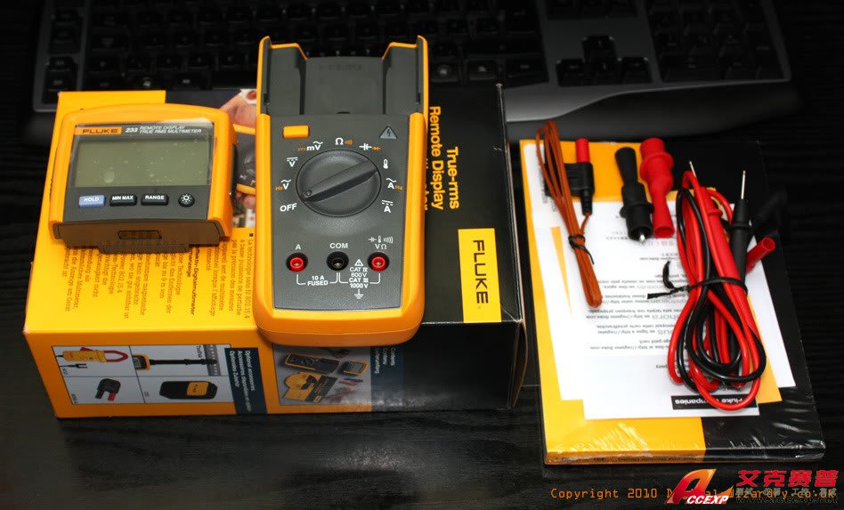 Fluke 233 數字萬用表(真有效值、遠程控制、顯示分離)圖片